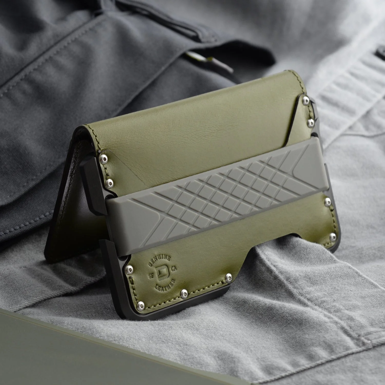 D01 Dapper™ Bifold Wallet - Image 21
