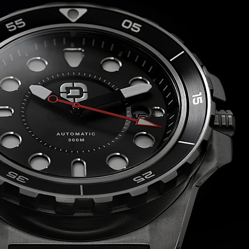 DV-02 - Automatic Dive Watch with Metal Bracelet - Image 5