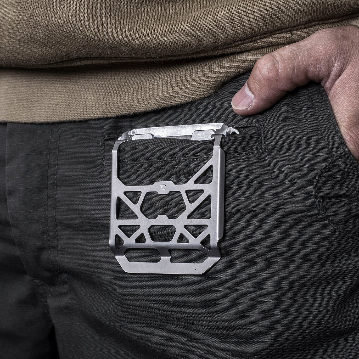 M1 Chassis Clip - Image 24
