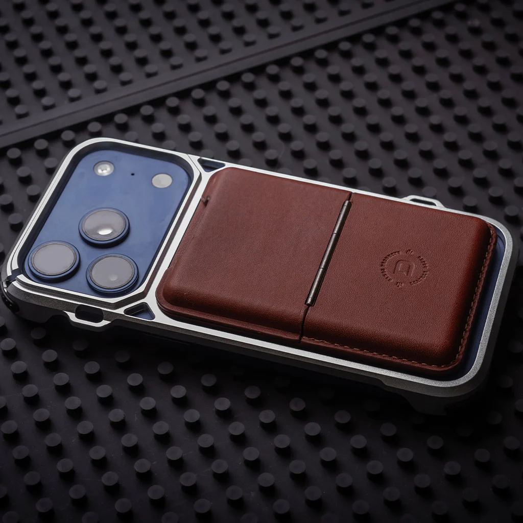 MagSafe Lite Wallet - Image 18
