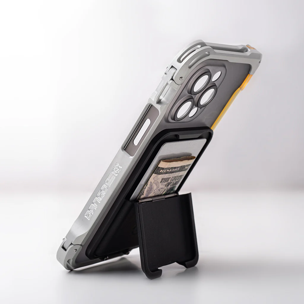 MagSafe Wallet - Image 11