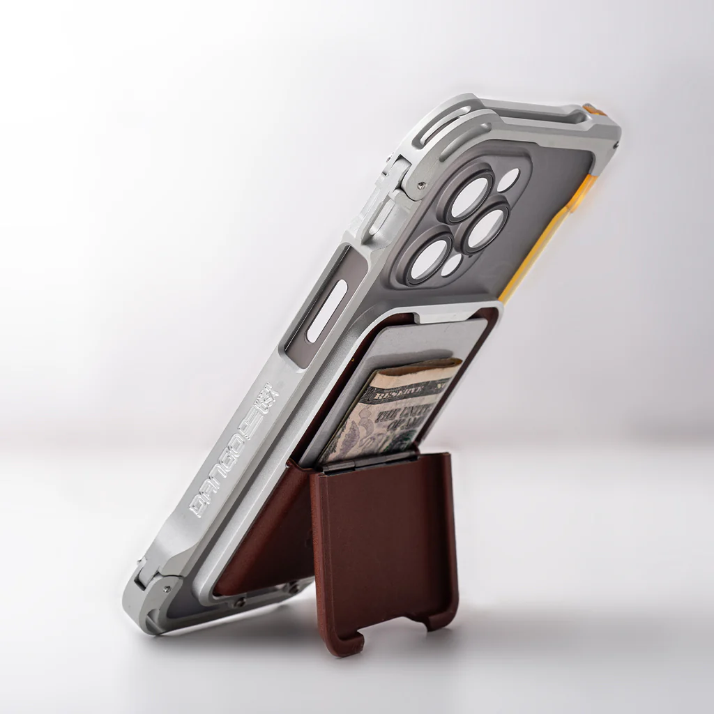 MagSafe Wallet - Image 12