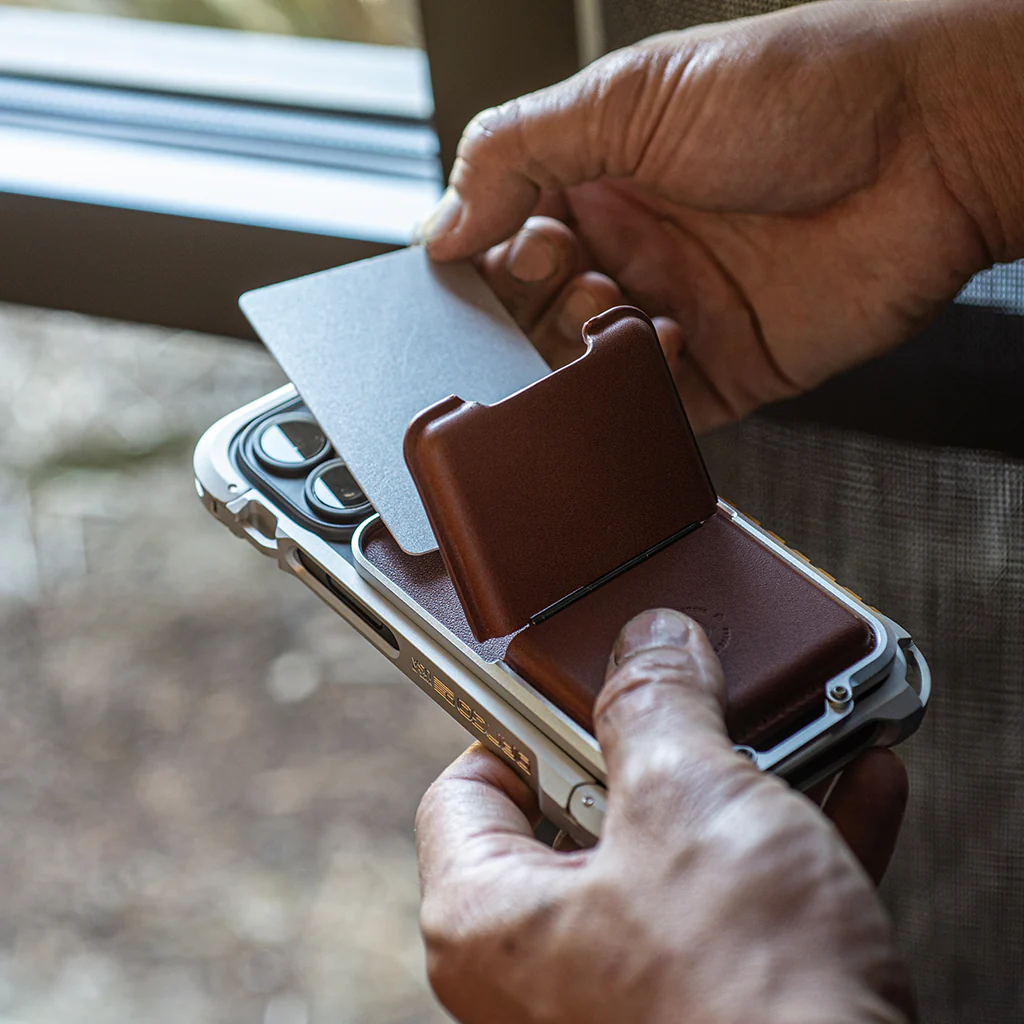 MagSafe Wallet - Image 21